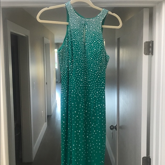 PROM DRESS! - Picture 2 of 4